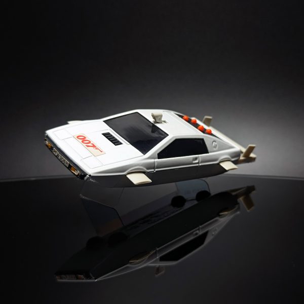 James Bond 007 CORGI GHOST STAND