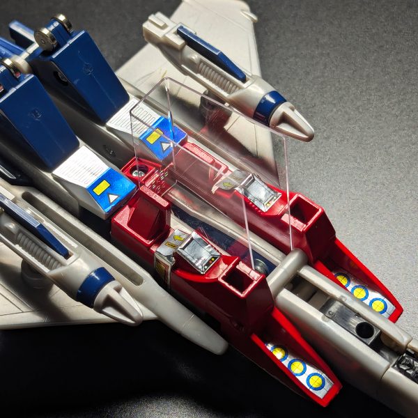 SEEKER JET TRANSFORMERS GHOST STANDS