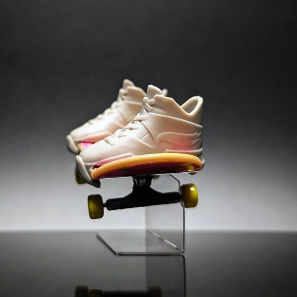 HOT WHEELS Hoverboard / GHOST STANDS