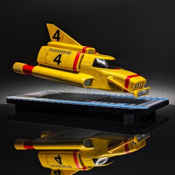 THUNDERBIRD 4 ANDERSON GHOST STAND
